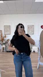 Load image into Gallery viewer, Arlo Sweater Vest / Black
