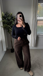 Load image into Gallery viewer, Leopard Print Pants
