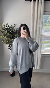 Chelsie Sweater / Heather Gray