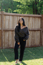Load image into Gallery viewer, Onyx Mid Rise Barrel Relaxed jeans
