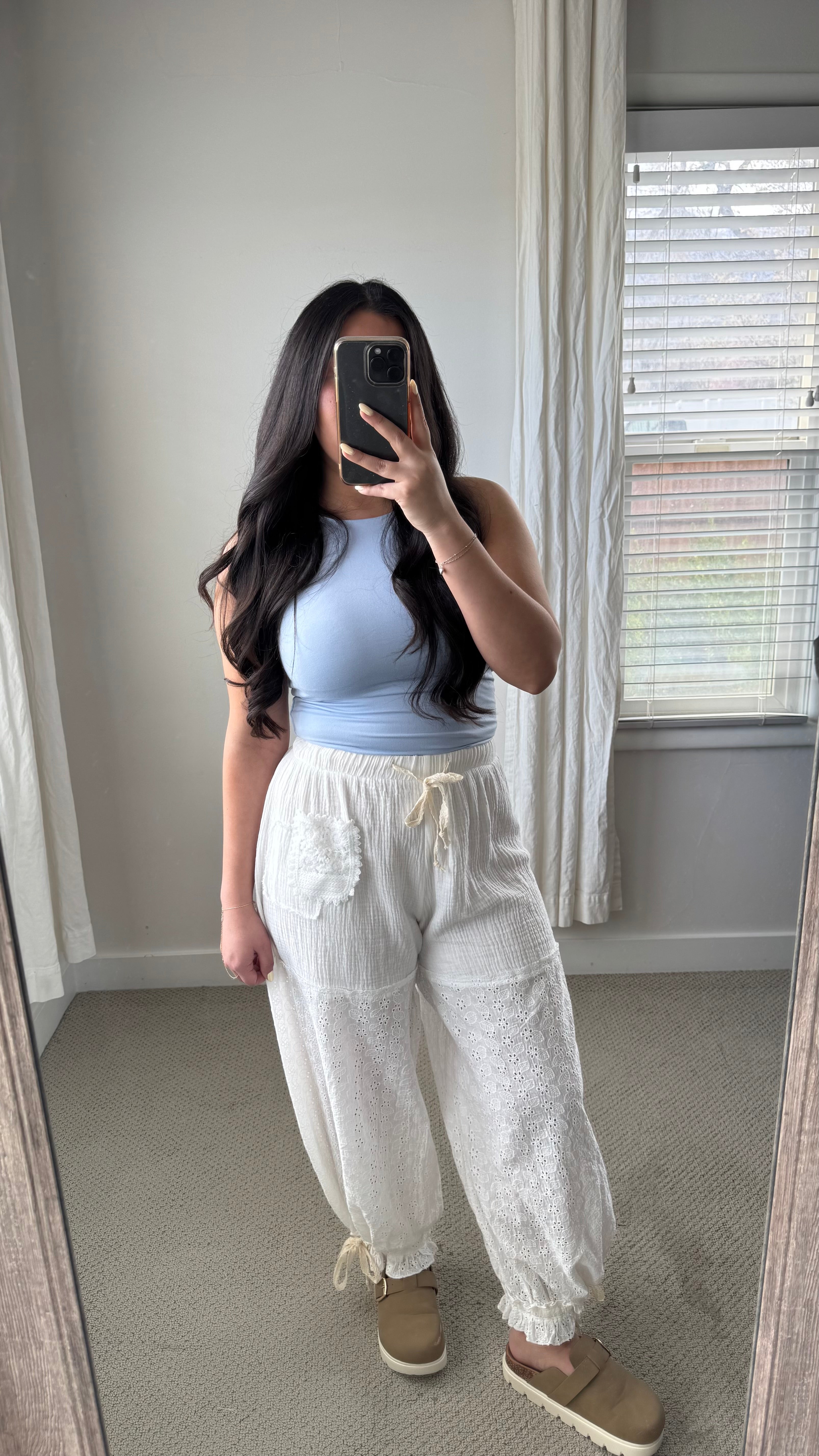 Magnolia joggers