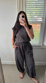 Load image into Gallery viewer, Miley Jumpsuit / Black
