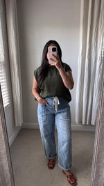 Load image into Gallery viewer, Arlo Sweater Vest / Olive
