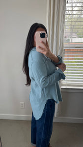Brooke Button Down Shirt / Blue