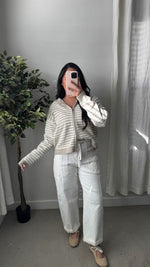 Load image into Gallery viewer, Hazel Barrel Cargo Pants / White
