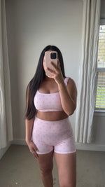 Load image into Gallery viewer, Bow Print Shorts
