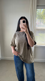 Load image into Gallery viewer, Acid Wash Oversized Tee / Mocha
