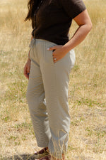 Load image into Gallery viewer, Must have Knit Pants / Olive
