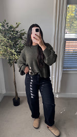 Load image into Gallery viewer, Marlow Sweater / Dark Olive
