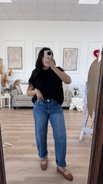 Load image into Gallery viewer, Arlo Sweater Vest / Black
