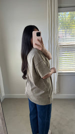 Load image into Gallery viewer, Acid Wash Oversized Tee / Mocha
