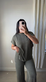 Load image into Gallery viewer, Lena Ribbed Set / Olive
