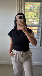 Load image into Gallery viewer, Gia Pleated Top / Black
