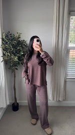 Load image into Gallery viewer, Cabin Striped Set

