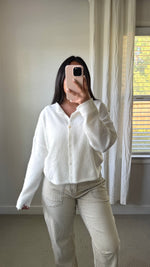 Load image into Gallery viewer, Mable Cardigan / White
