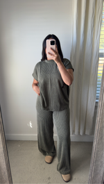 Load image into Gallery viewer, Lena Ribbed Set / Olive
