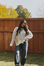 Load image into Gallery viewer, Juno Barrel Jeans / Dark Denim *RESTOCKED
