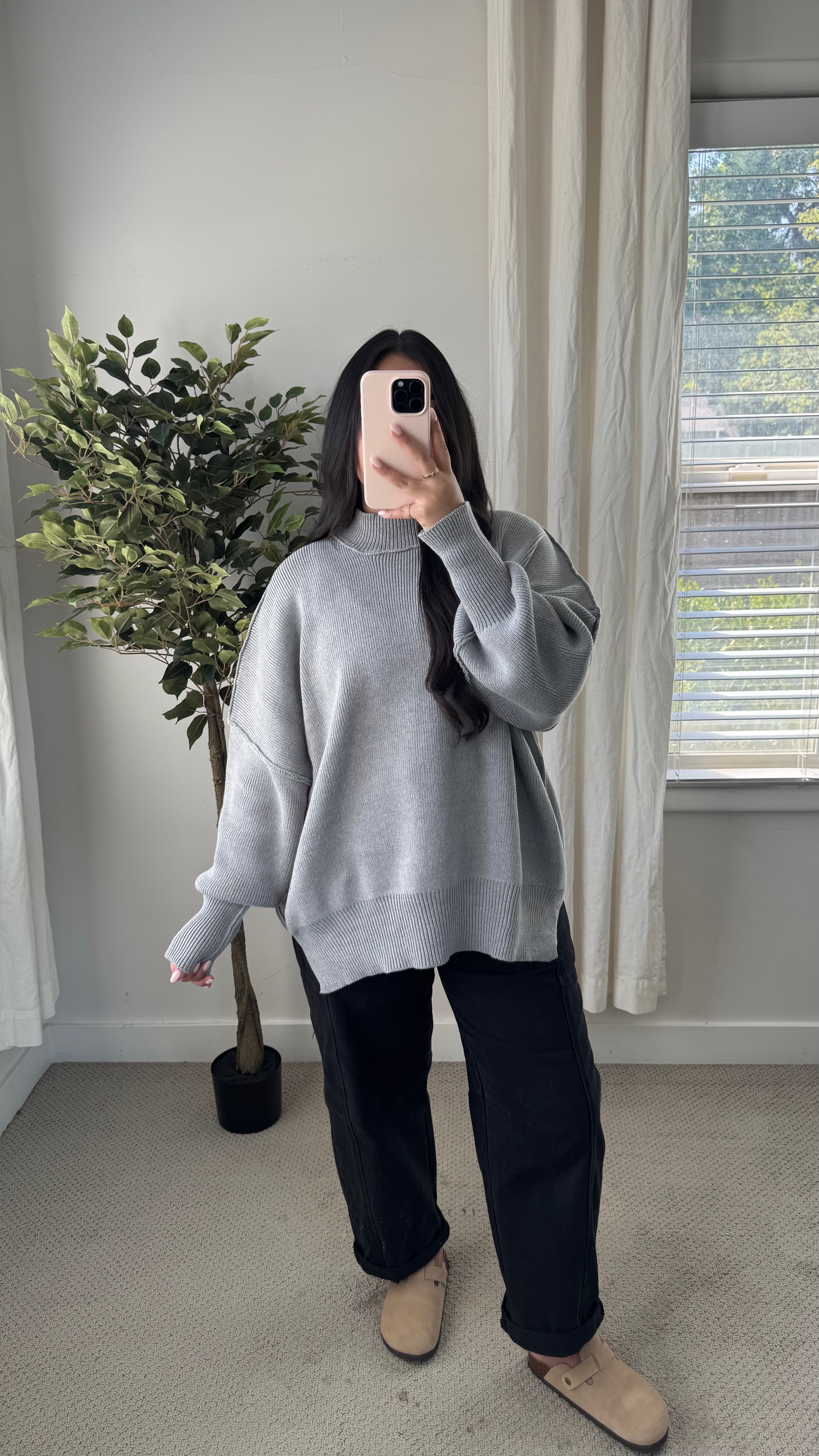 Chelsie Sweater / Heather Gray