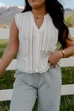 Load image into Gallery viewer, Blossom Trim Button-Up
