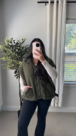 Load image into Gallery viewer, Hope Teddy vest
