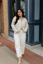 Load image into Gallery viewer, Hazel Barrel Cargo Pants / White
