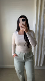 Load image into Gallery viewer, Signature Scoop Top / Oatmeal
