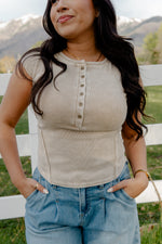 Load image into Gallery viewer, Off-Duty Henley / Mocha
